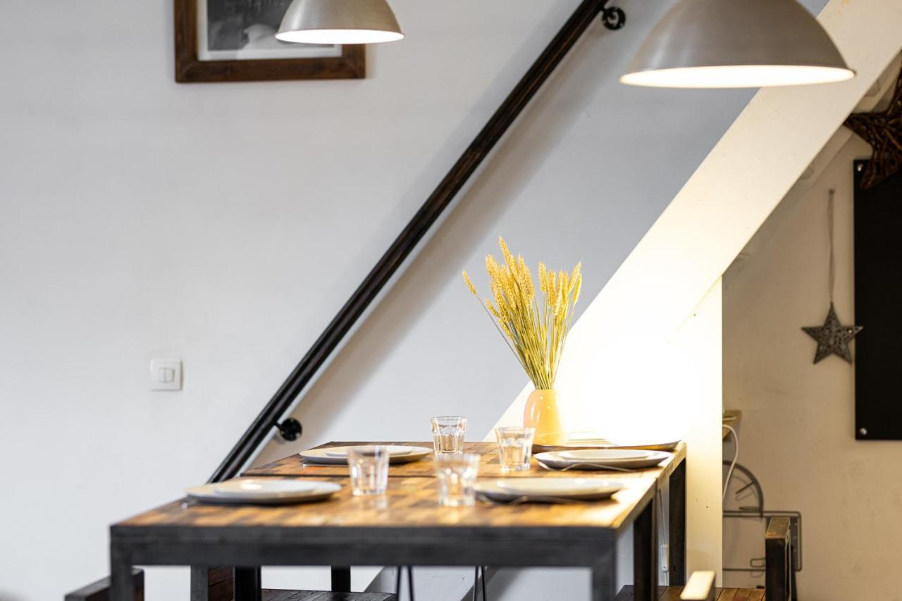 Le Philosophe - Flat In The Heart Of Annecy'S Old Town Lägenhet Exteriör bild